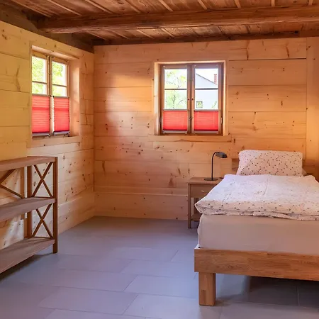 Lausche Apartment